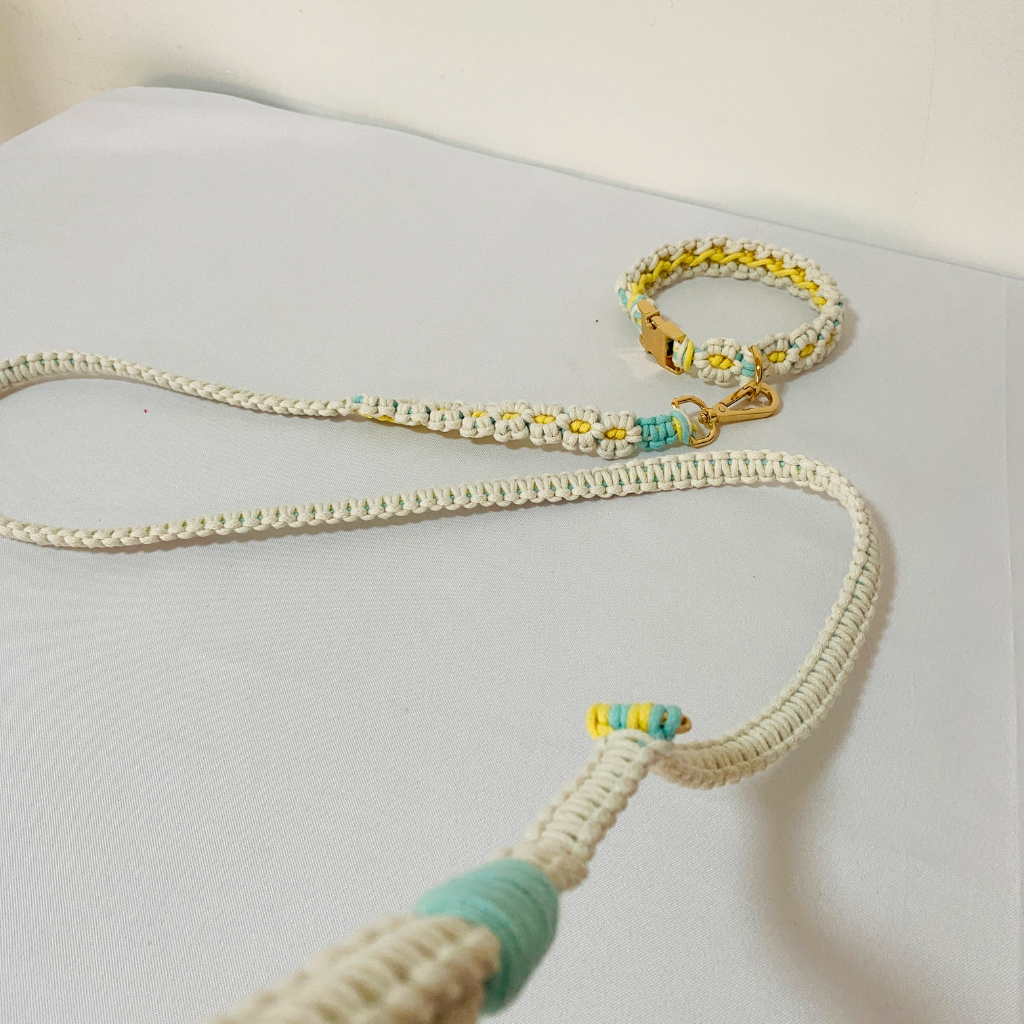 Flower Macrame leash ( yellow)